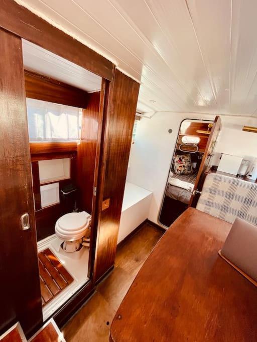 Hotel Vintage Classic 70S Boat! San Adrián de Besós Zewnętrze zdjęcie